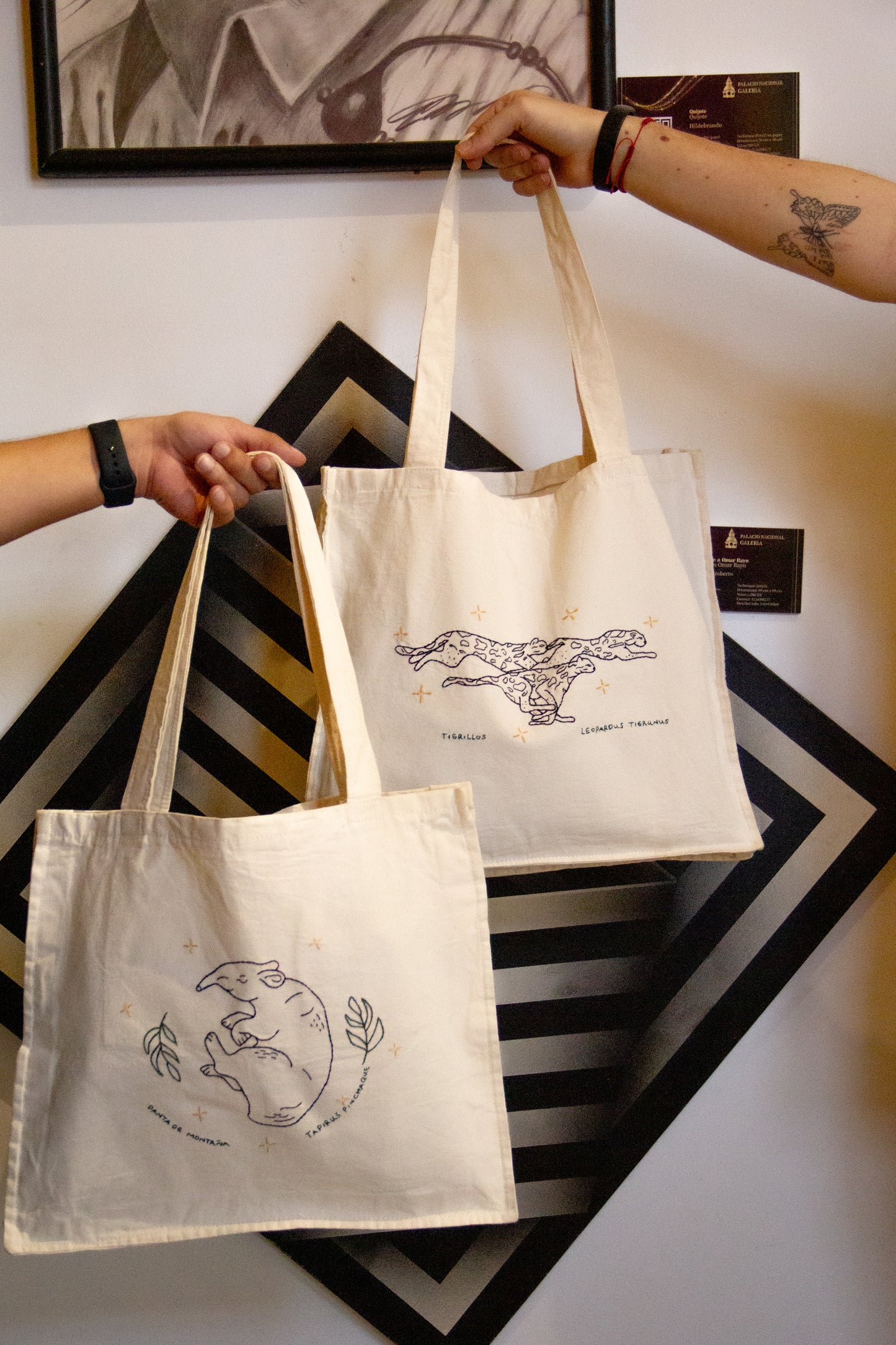 Tote bag bordada a mano
