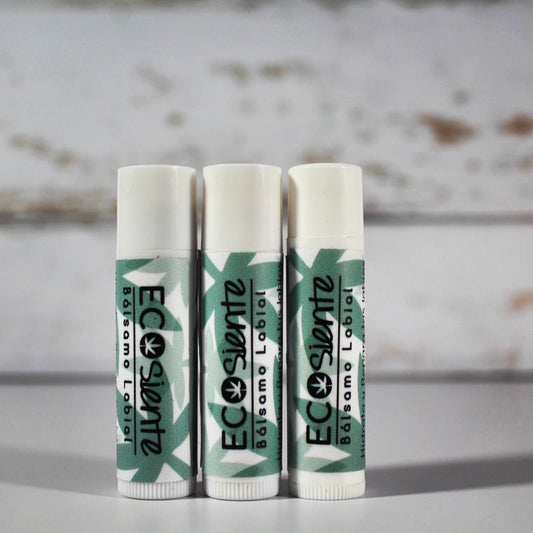 Bálsamo labial con Cannabis